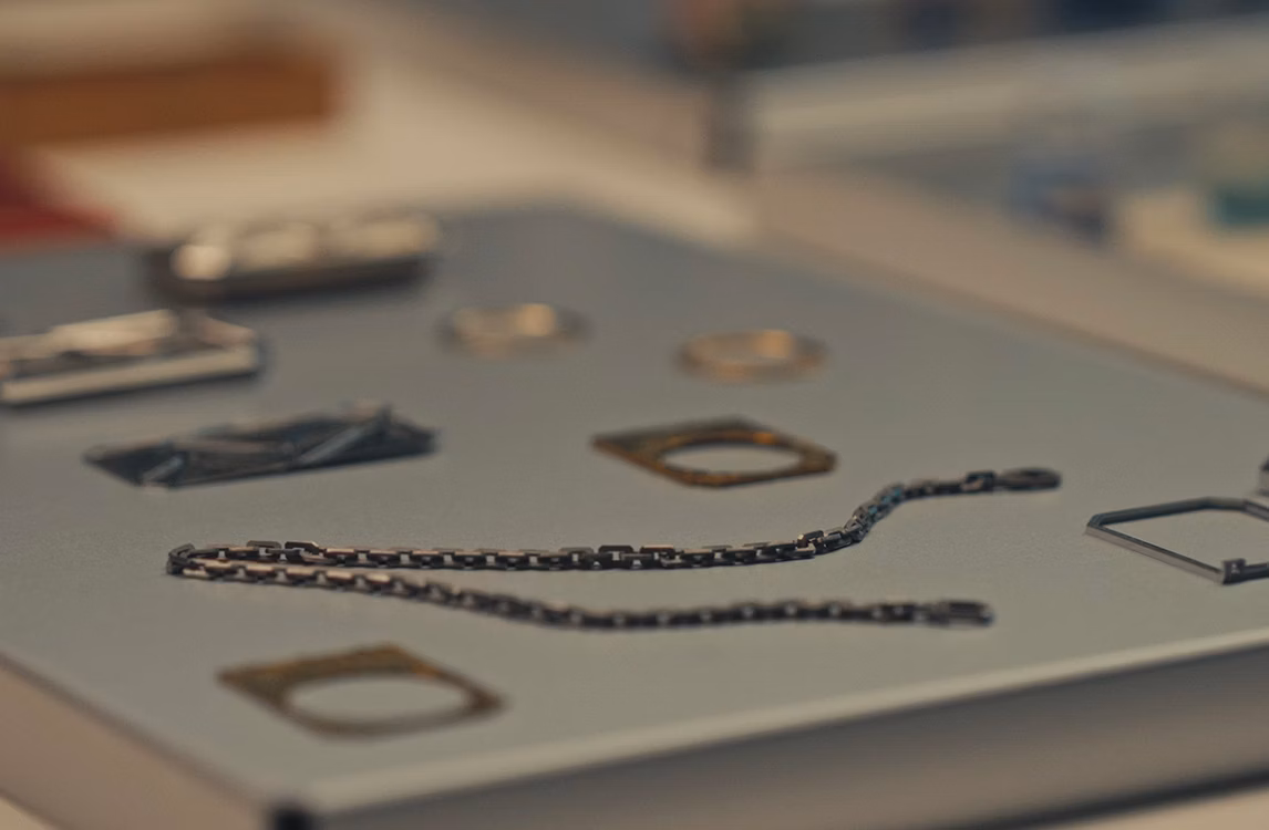 Thumbnail image of the video presenting the artwork.