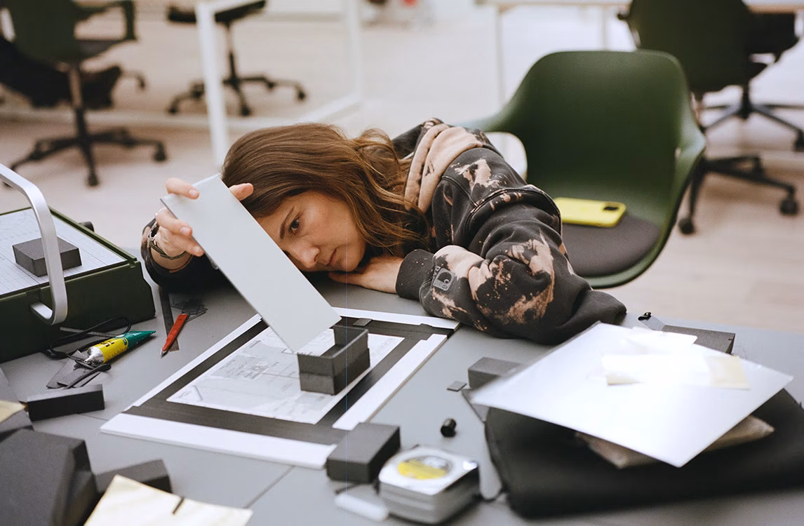 Creative Director Daphnée Lanternier bei der Arbeit