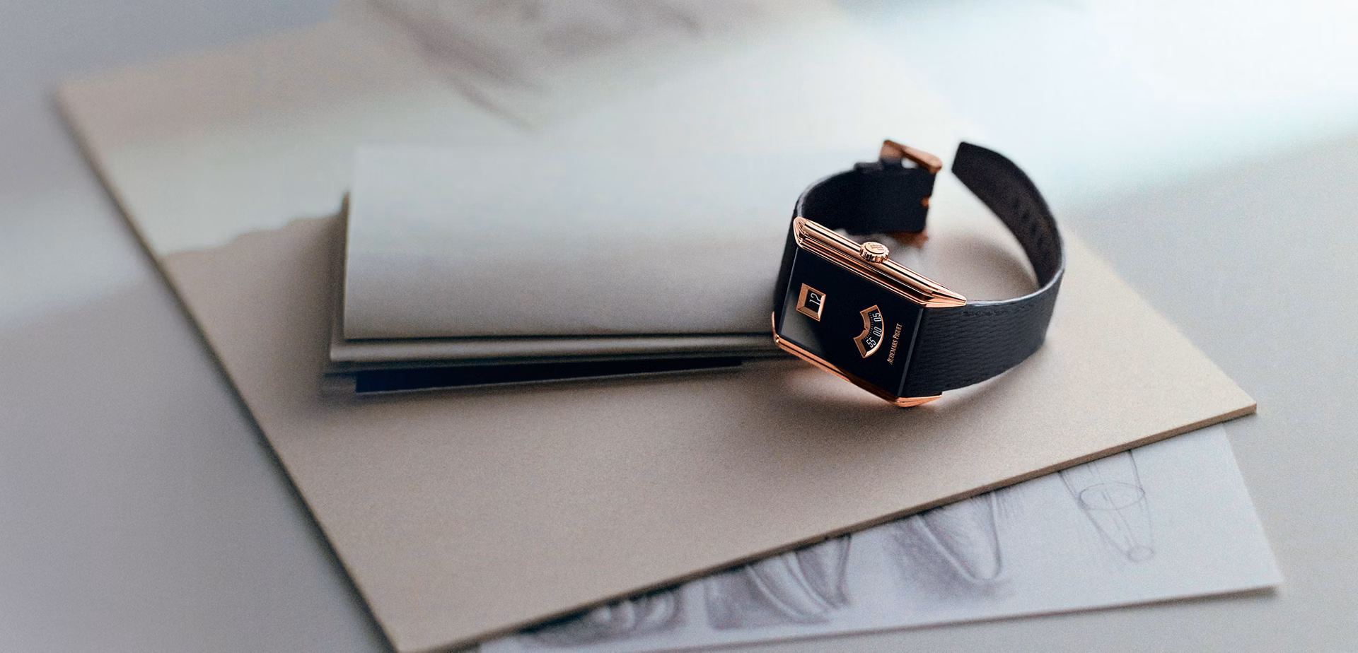 ネオ フレーム ジャンピングアワー ウォッチのライフスタイル写真