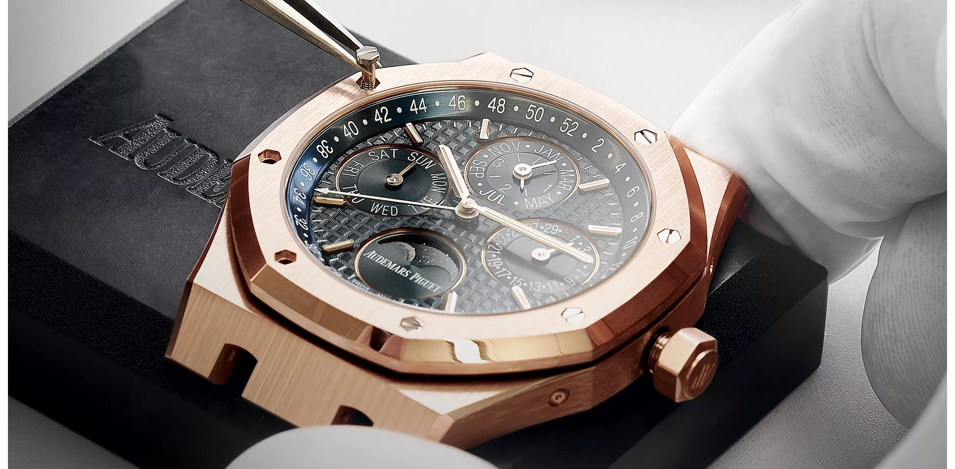 Ap watch store near best sale me