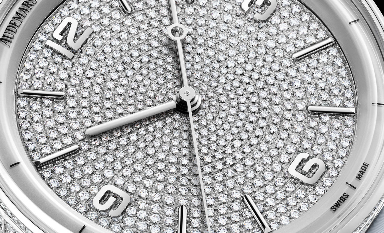 Code 11.59 by Audemars Piguet aus 18 Karat Weißgold, vollständig mit 1085 Brillantschliff-Diamanten besetzt