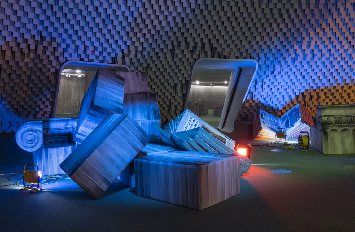 Фрагмент произведения Андреаса Ангелидакиса «Центр критического восприятия Античности» (2022 г.)