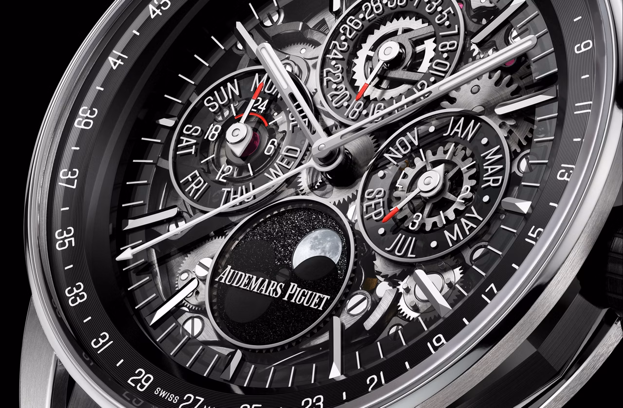 Крупный план циферблата часов Code 11.59 by Audemars Piguet