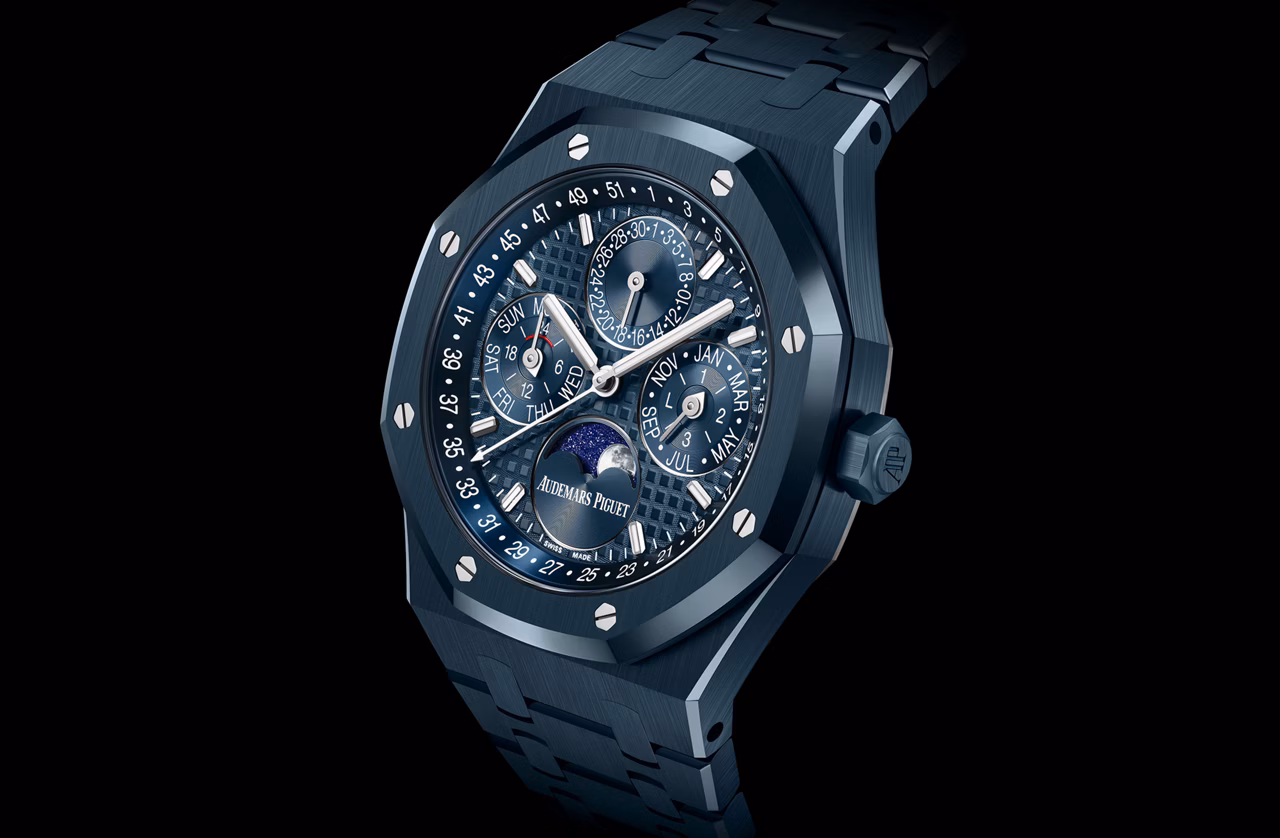 Крупный план часов Royal Oak