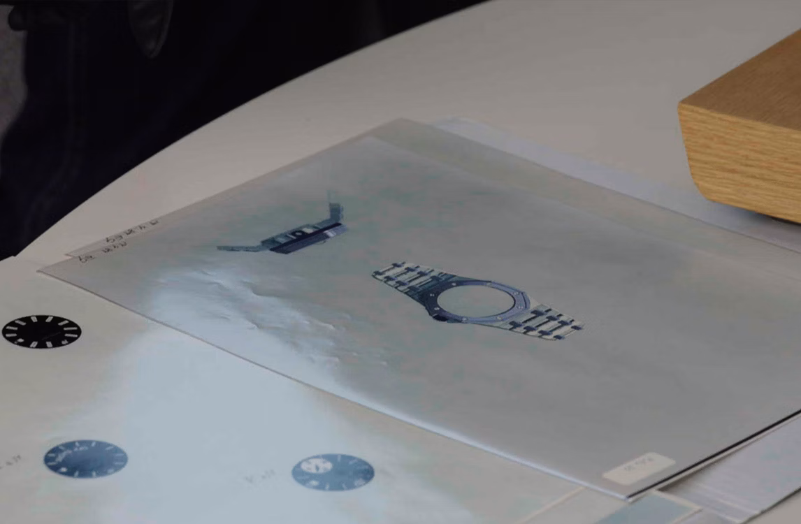 エキスパートの手元にロイヤル オーク オフショア。