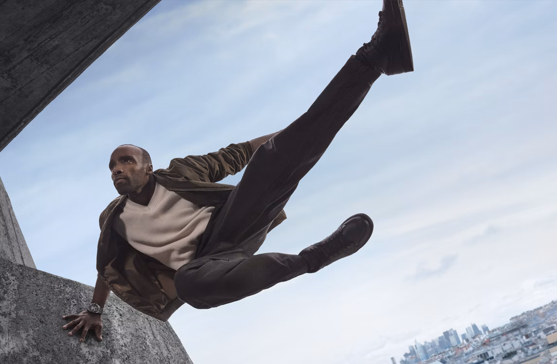 Freerunner Sébastien Foucan mit einer Royal Oak Offshore Chronograph Automatik.