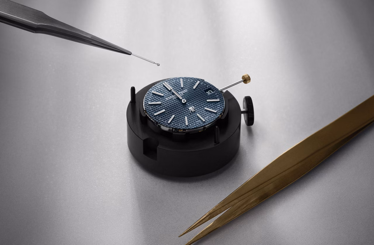 Savoir faire shoot of a Royal Oak watch.