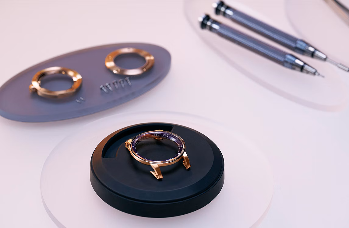 爱彼CODE 11.59系列腕表制作工艺场景照片