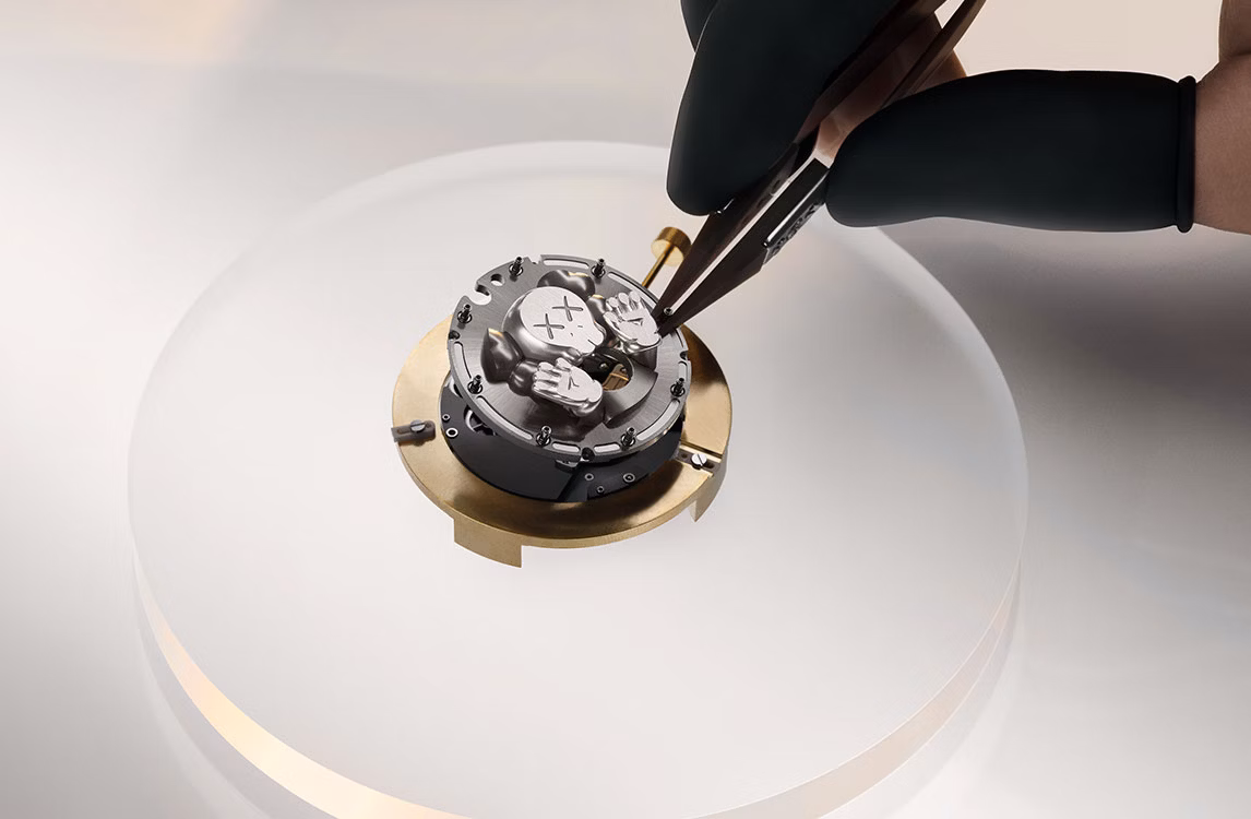 Savoir faire shoot of a Royal Oak Concept watch.