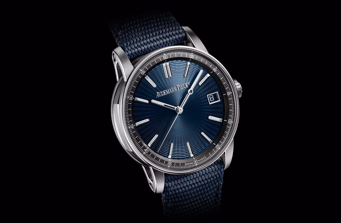 Primo piano di un orologio Code 11.59 by Audemars Piguet.