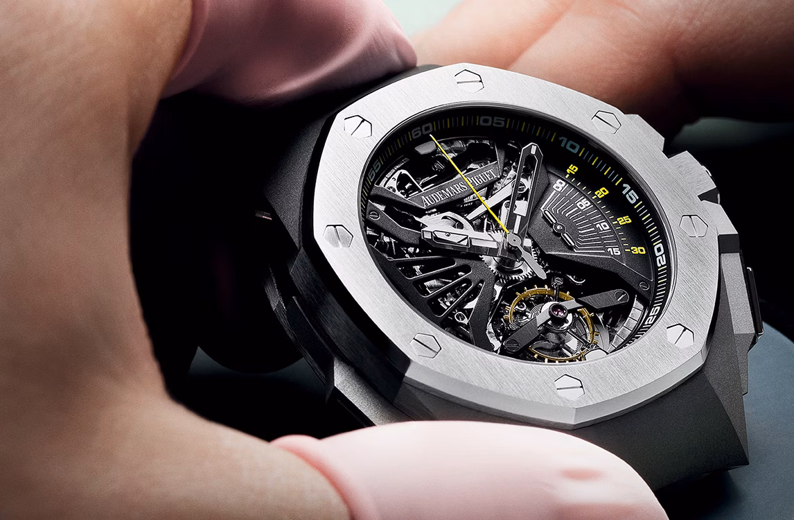 Servizio fotografico sul savoir faire di un orologio Royal Oak