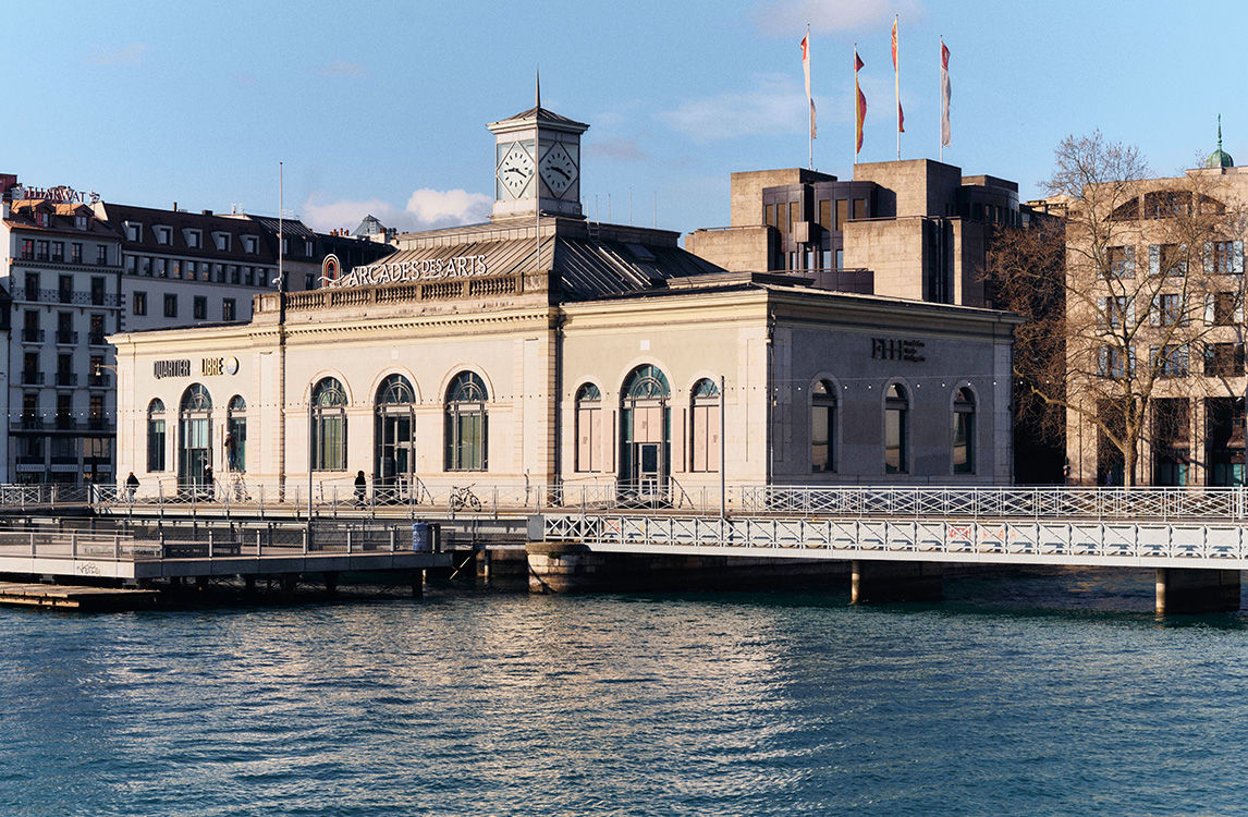 愛彼專賣店內部一景