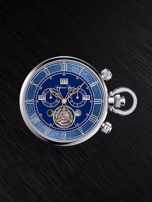 Крупный план часов «150 Heritage».