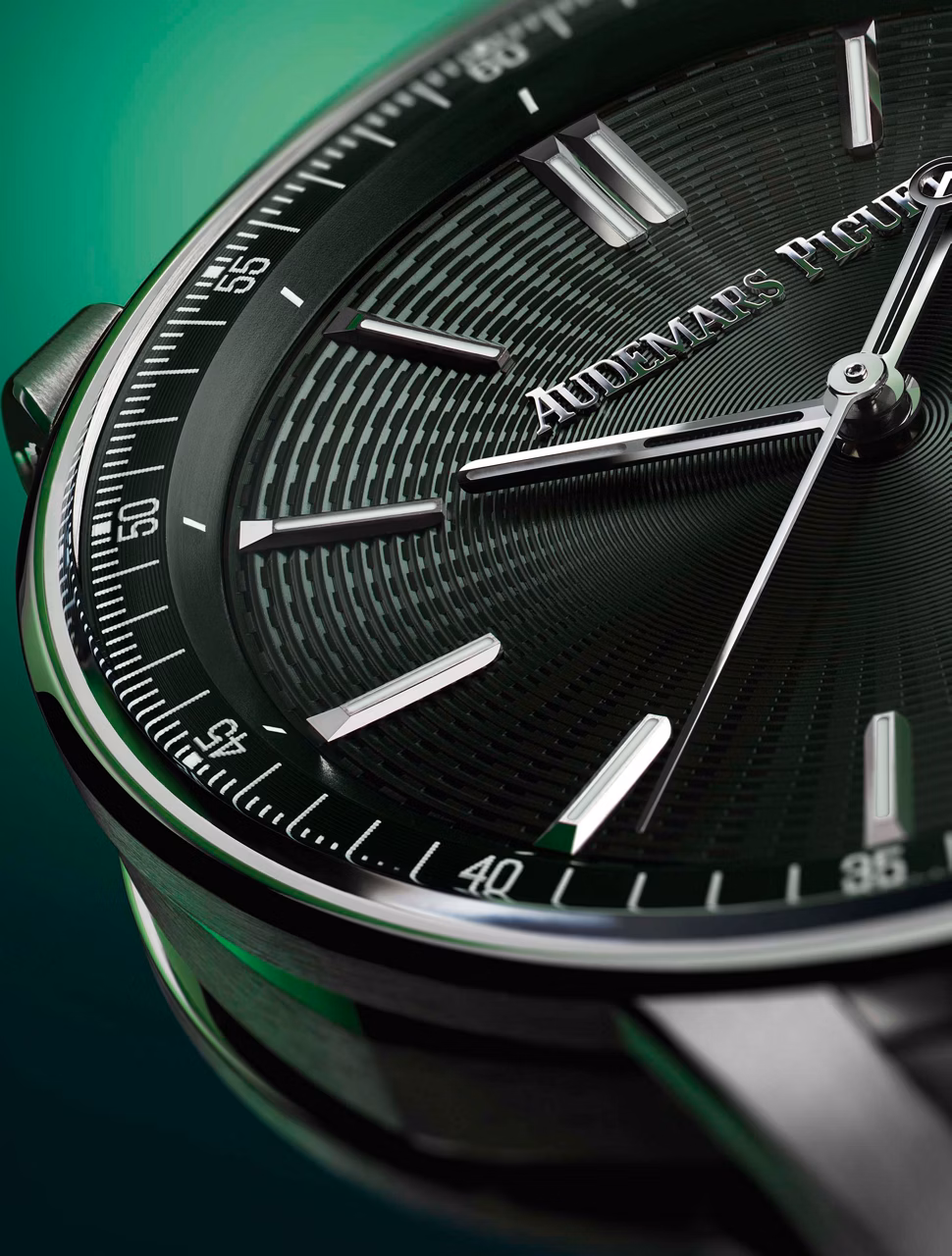 Primo piano del quadrante di un Code 11.59 by Audemars Piguet.