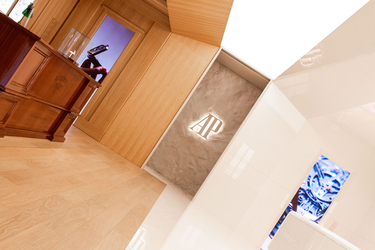 爱彼精品店内景