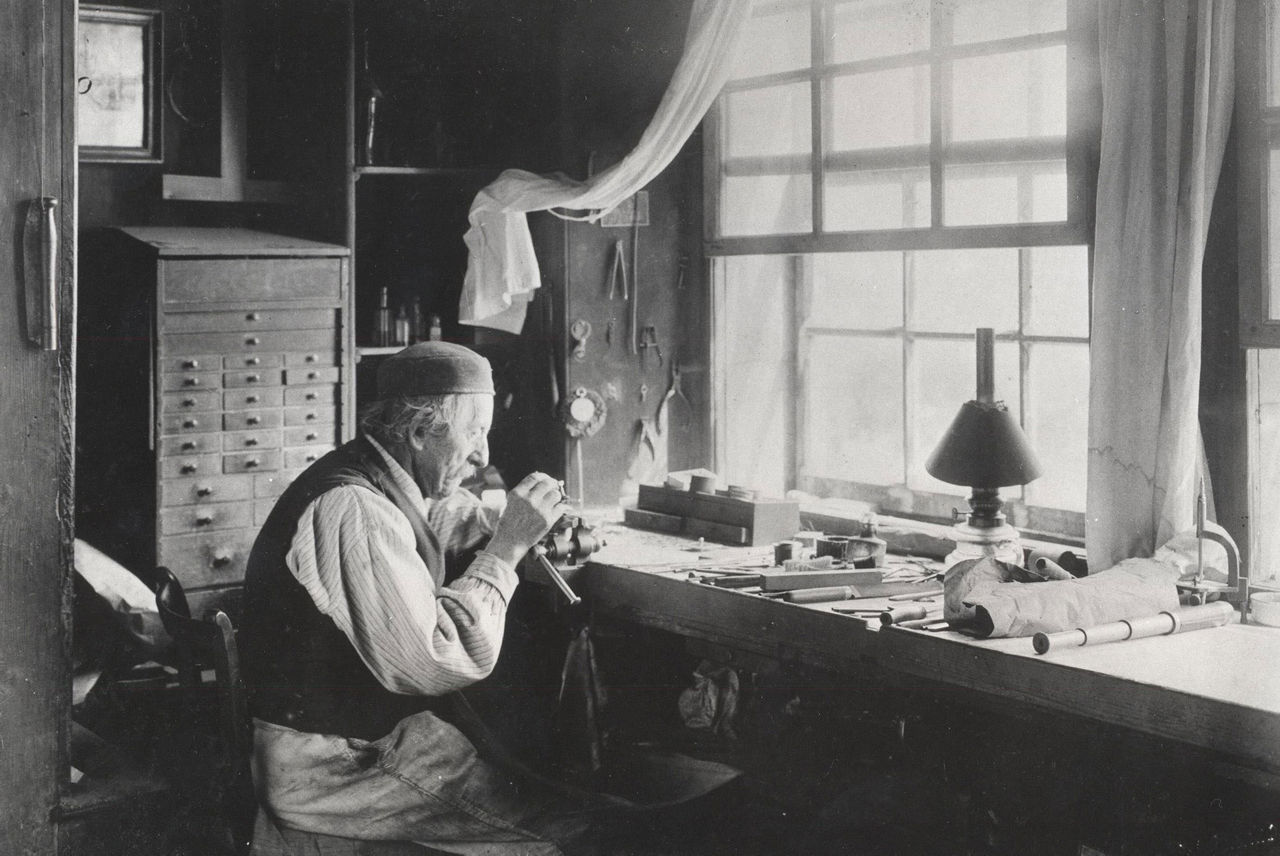 制表师档案照片