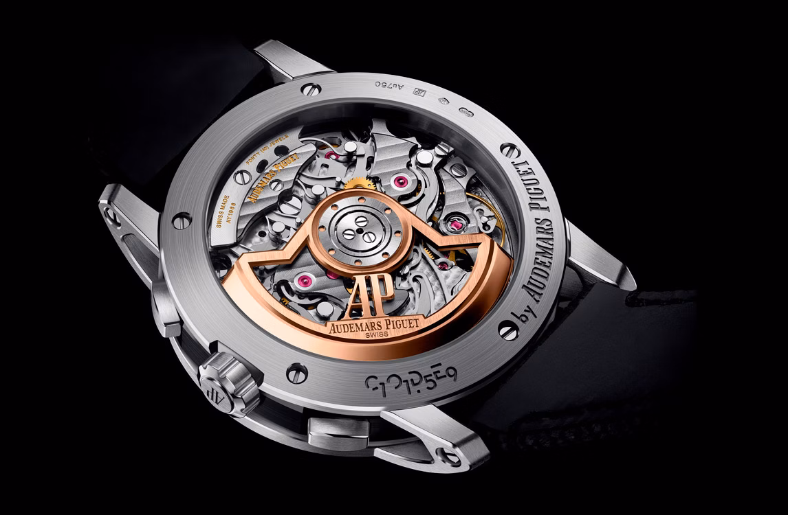 Close up of a selfwinding movement, Calibre 4401.