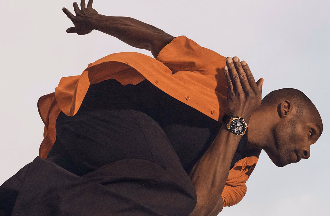 A model wearing a Royal Oak Offshore watch.