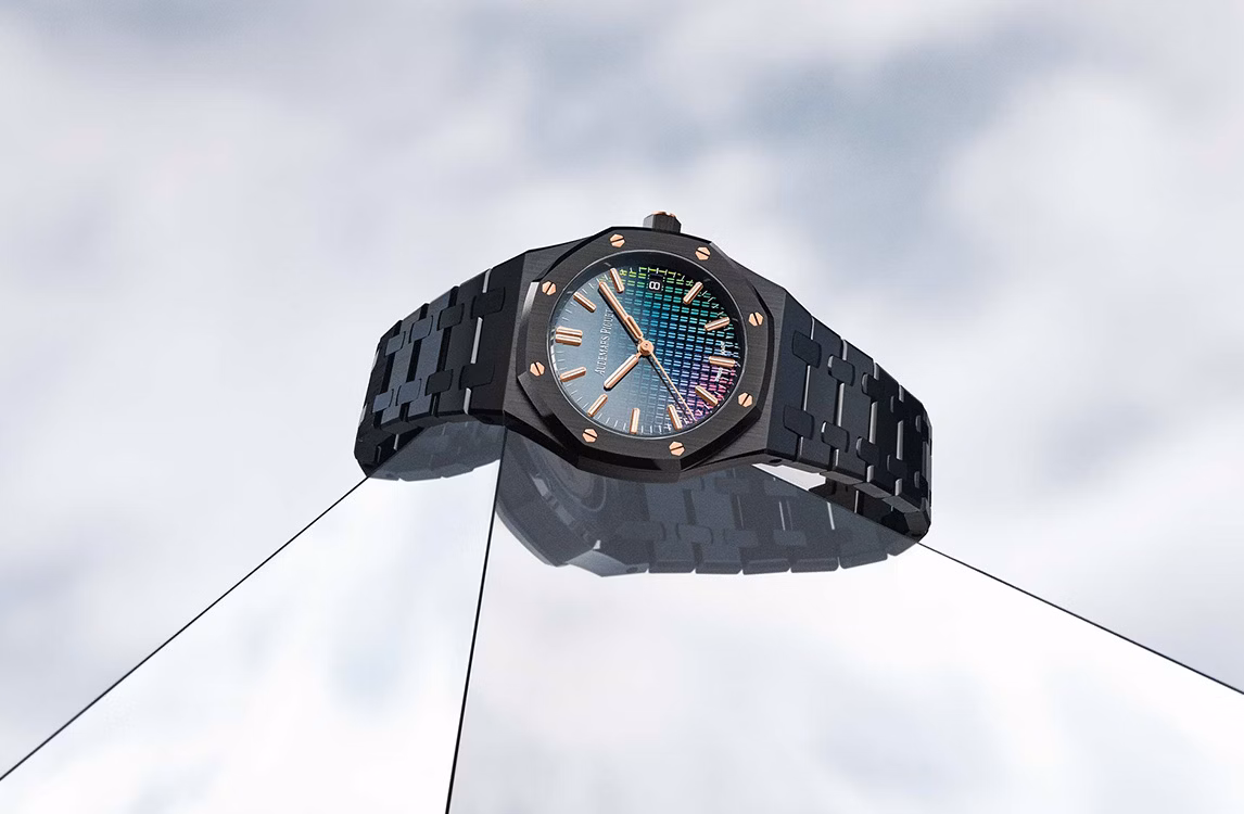 Close up of a Royal Oak