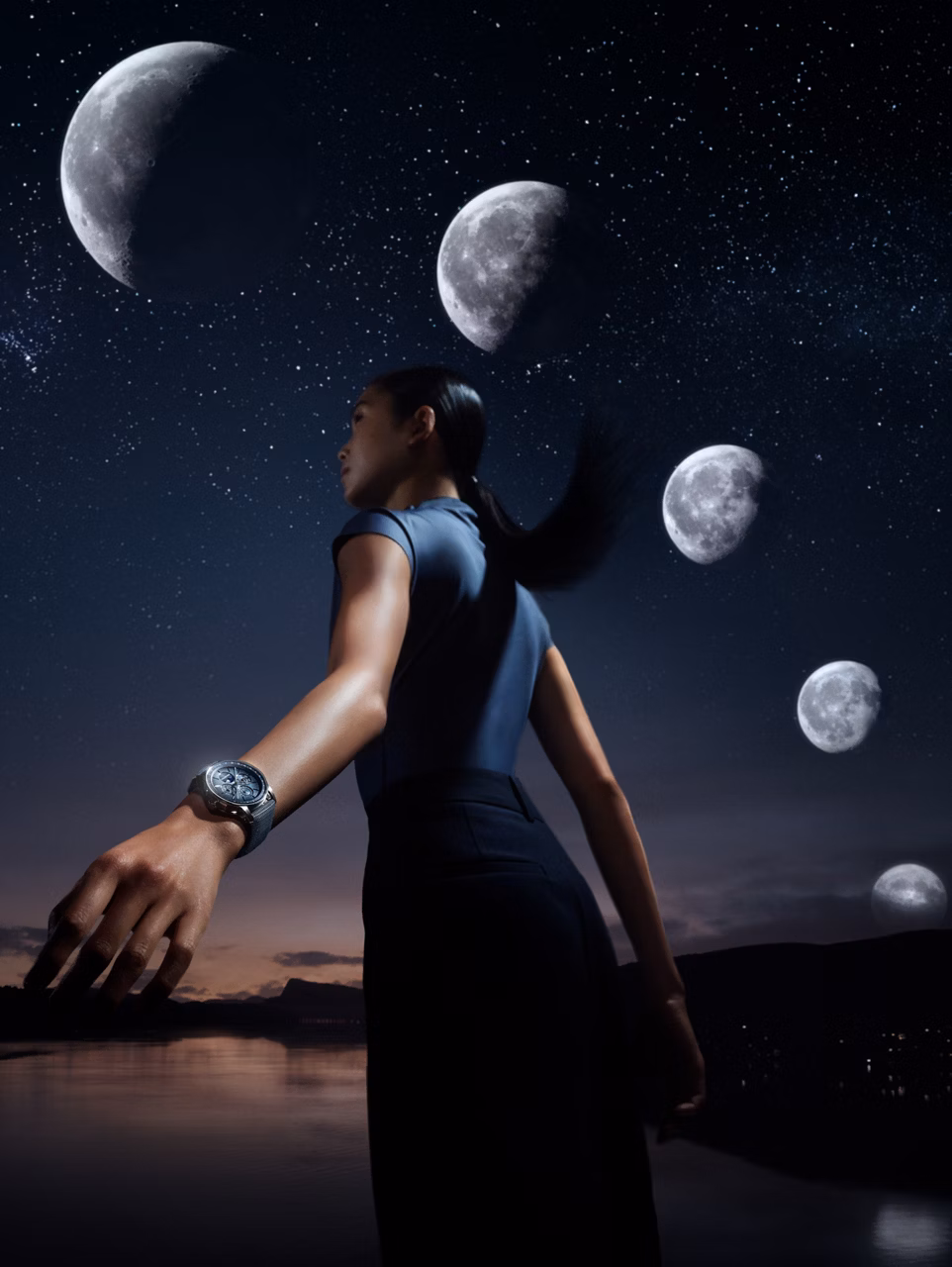 Lady wearing an AP timepiece standing in front of a night sky with an abstract depiction of various moon phases.
