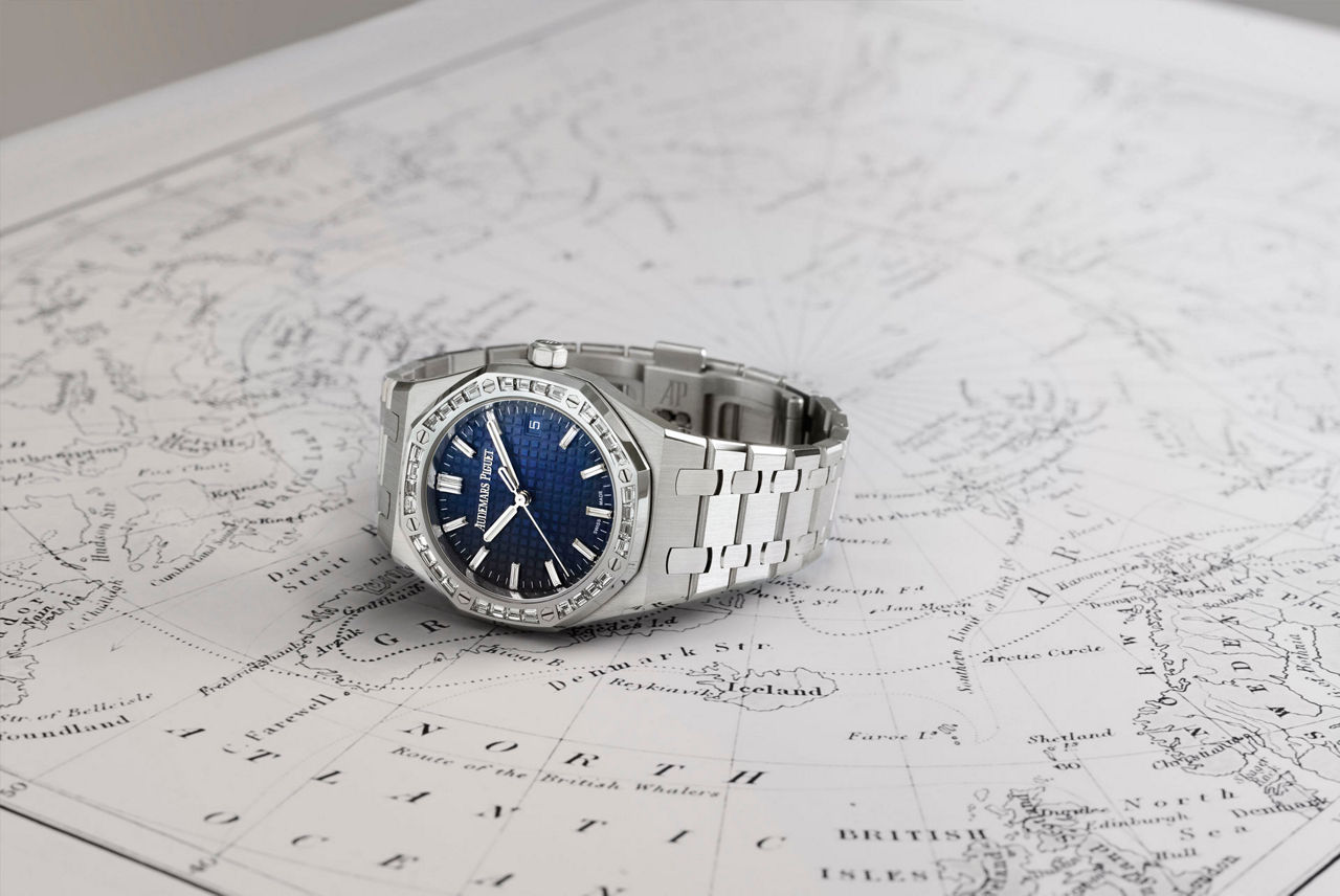 A Royal Oak Selfwinding watch being assembled by a watchmaker.