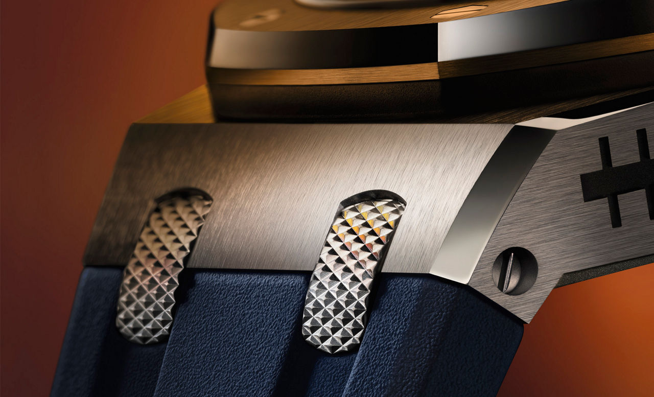 Vista de cerca de una pulsera Royal Oak Offshore Edición Musical