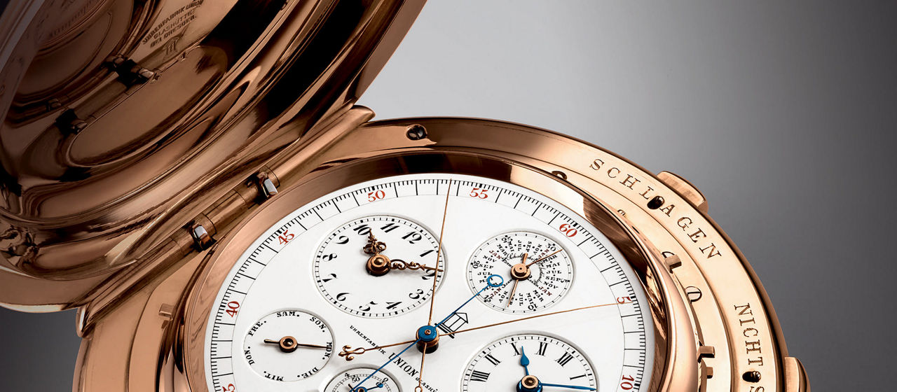 Close up of the Universelle pocket watch.